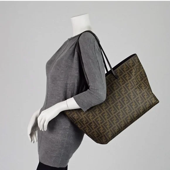 FendiRoll Tote Zucca Coated Canvas Medium - Picture 5 of 13